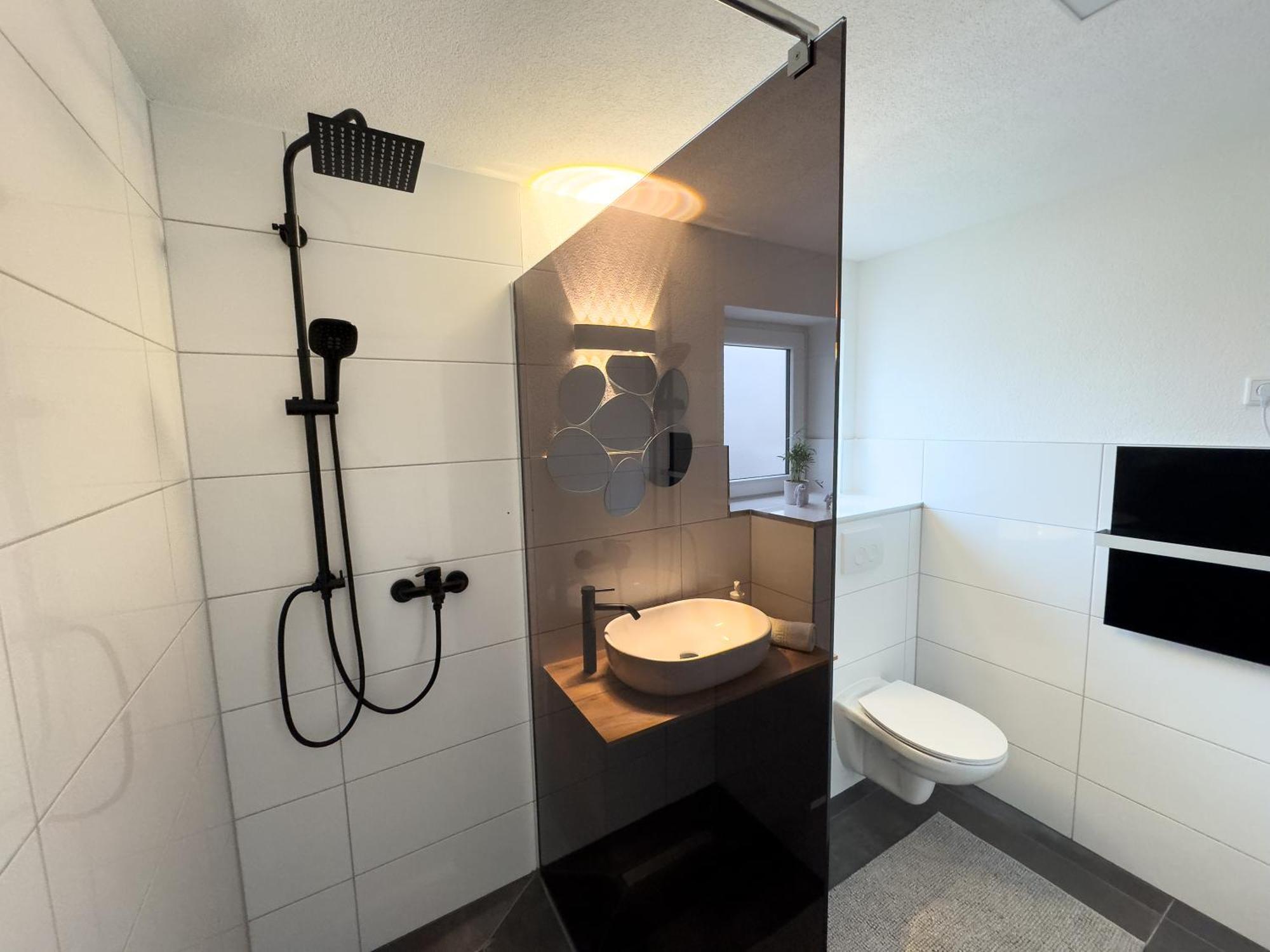 Klassen Apartments! Stadtnahes Ferienhaus* Mit Terrasse In Aulendorf * Fuer 6-8 Personen 외부 사진