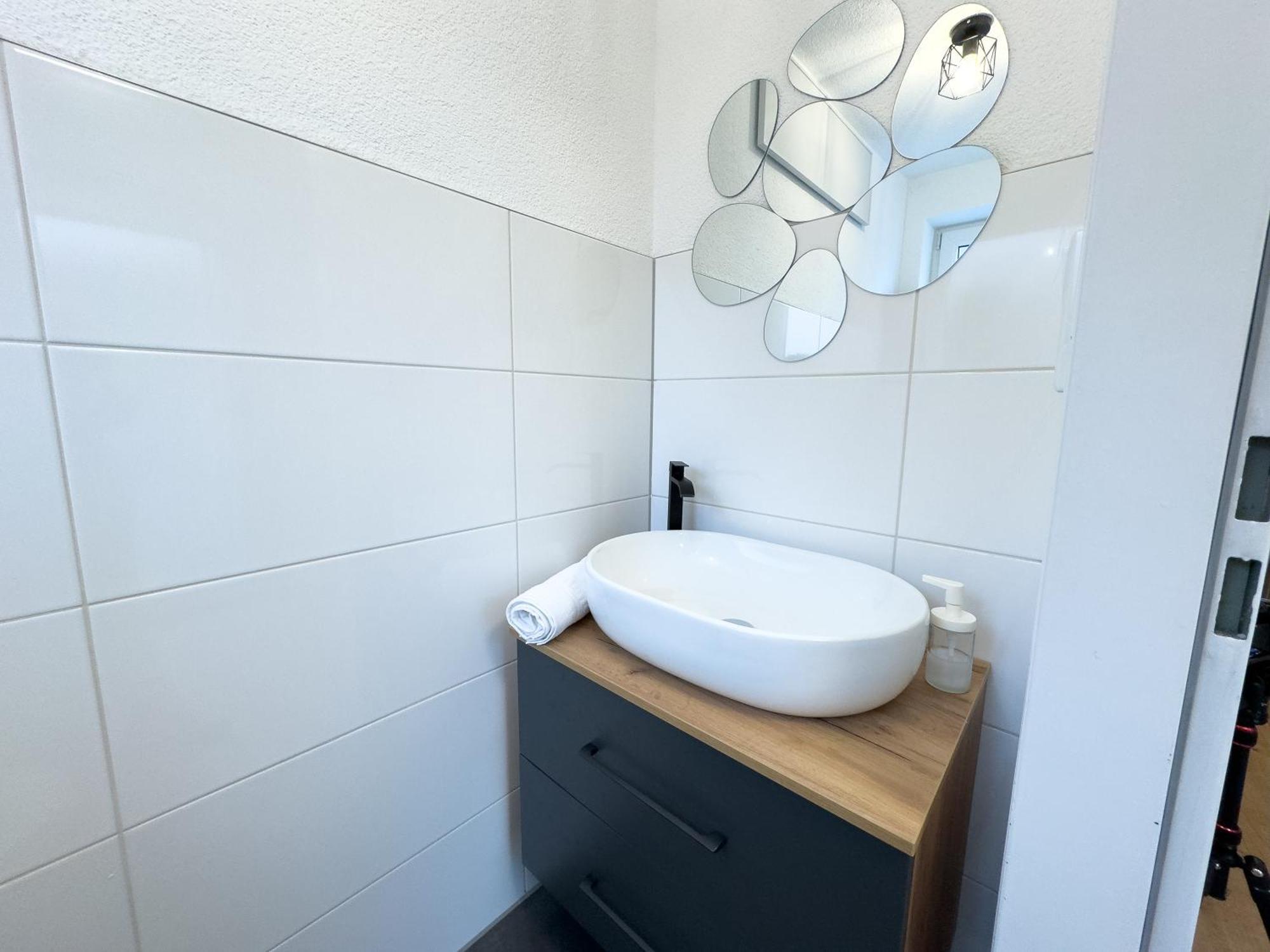 Klassen Apartments! Stadtnahes Ferienhaus* Mit Terrasse In Aulendorf * Fuer 6-8 Personen 외부 사진