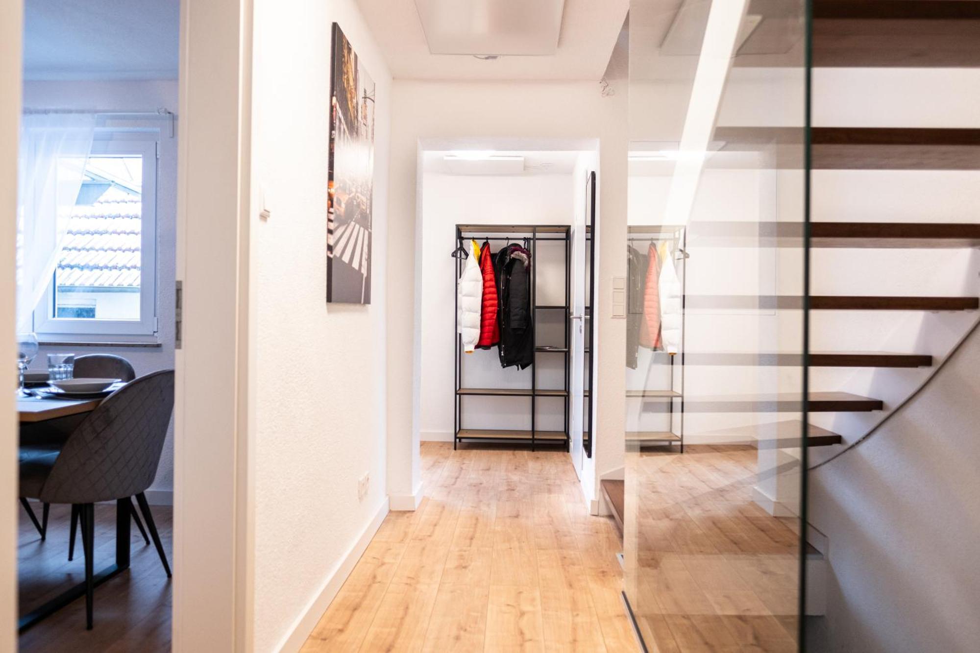 Klassen Apartments! Stadtnahes Ferienhaus* Mit Terrasse In Aulendorf * Fuer 6-8 Personen 외부 사진